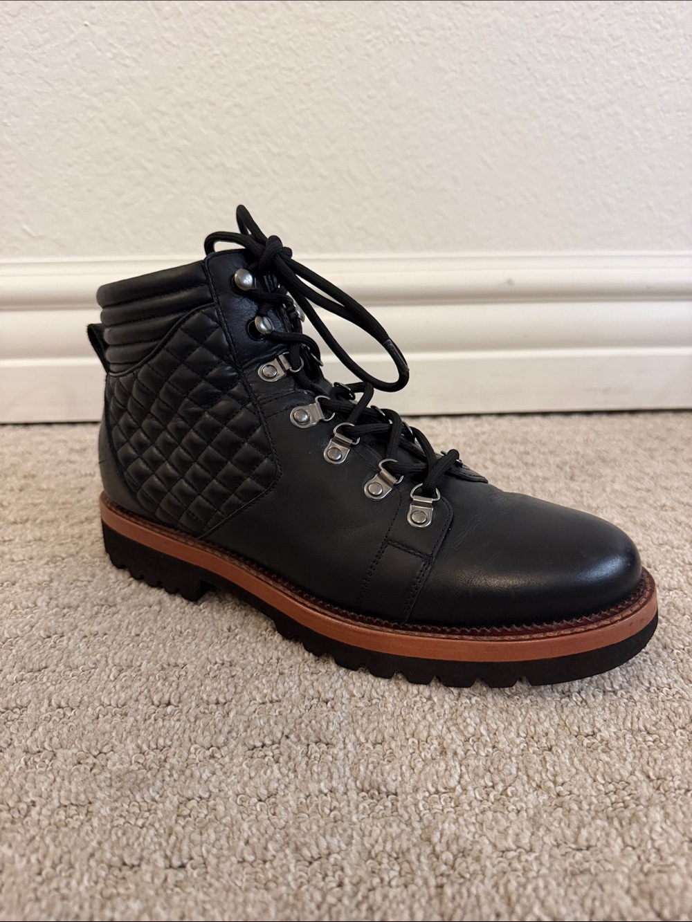 Blondo Helen Waterproof Black Leather Quilted Outdoor Hiker Boots Size 8